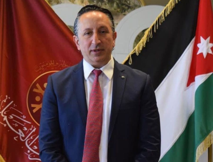 أبو رمان يرد على أمين عام