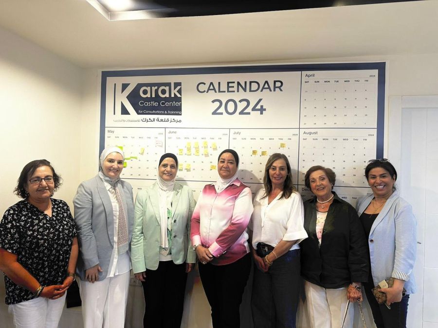 لجنة تمكين المرأة في الميثاق الوطني