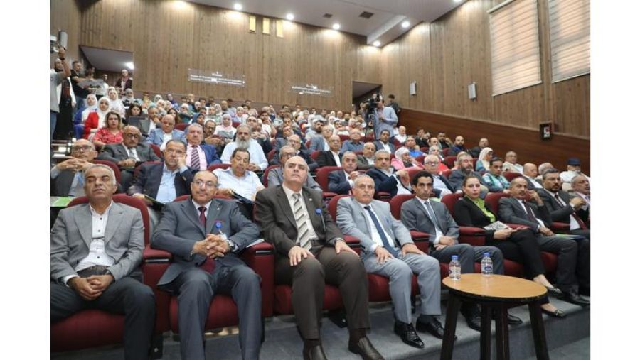 انطلاق فعاليات اليوم العلمي للنخيل