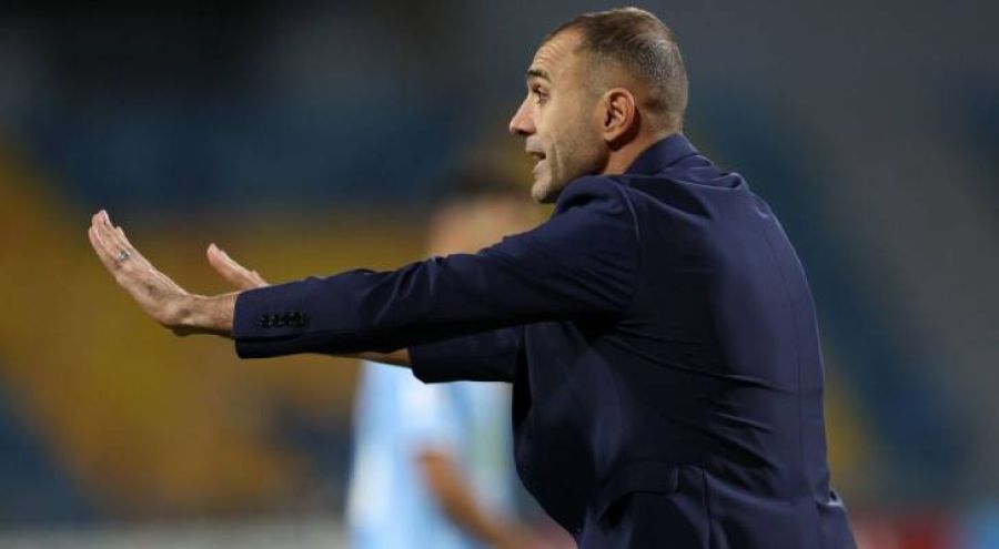 المدرب المحلي يسيطر على أندية دوري