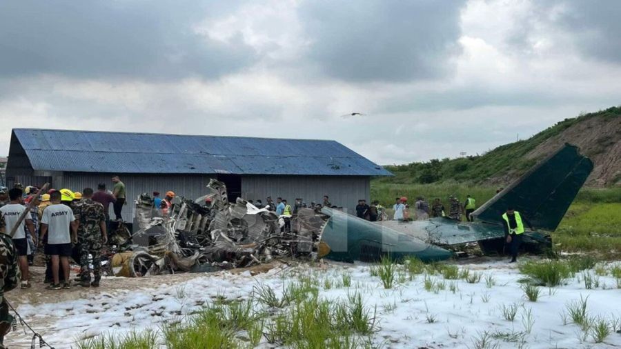 نيبال.. تحطم طائرة مدنية أثناء محاولة