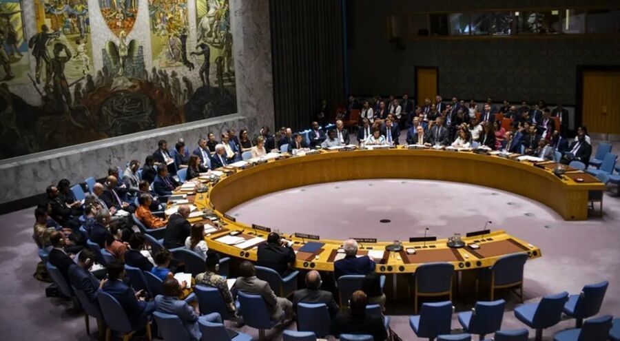 مهند هادي يقدم لمجلس الأمن الدولي