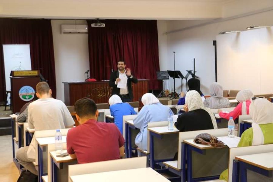 جامعة الزرقاء تنظم ورشة عمل حول