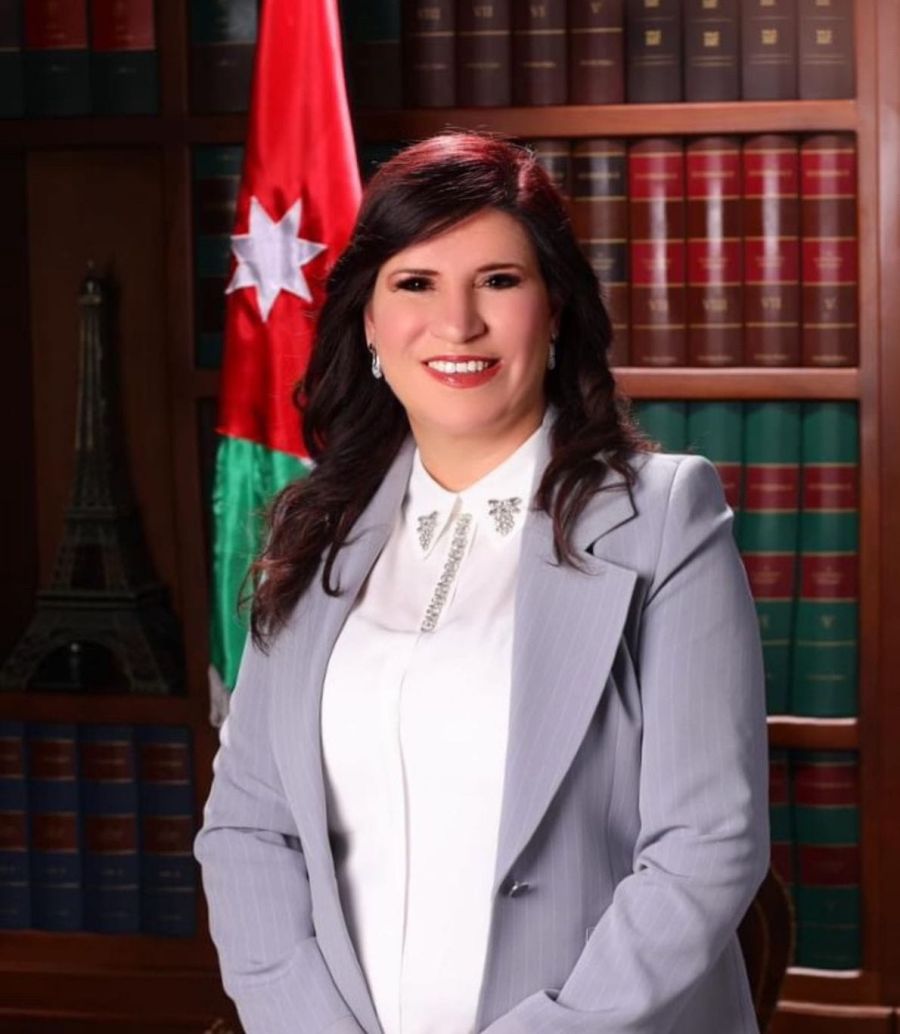 المرشحة للانتخابات ردينة بطارسة توجه رسالة