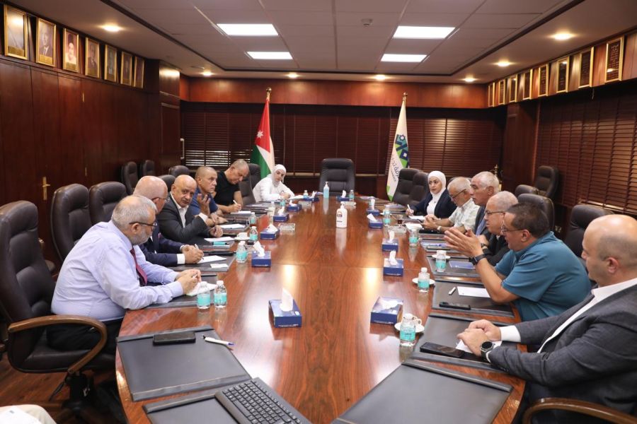 الحاج توفيق يدعو لتوفير الدعم للقطاع