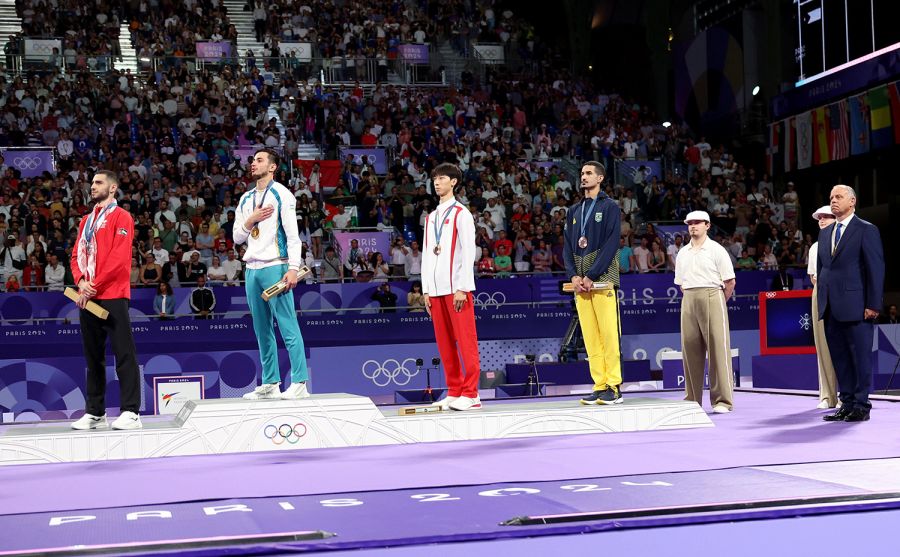 من قلد البطل الذهبي مصطفى فضية