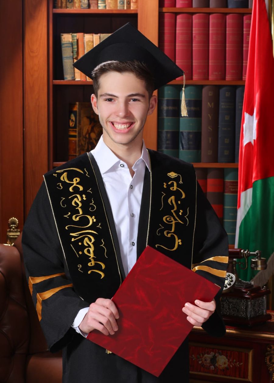 احمد الخضور.. مبارك النجاح