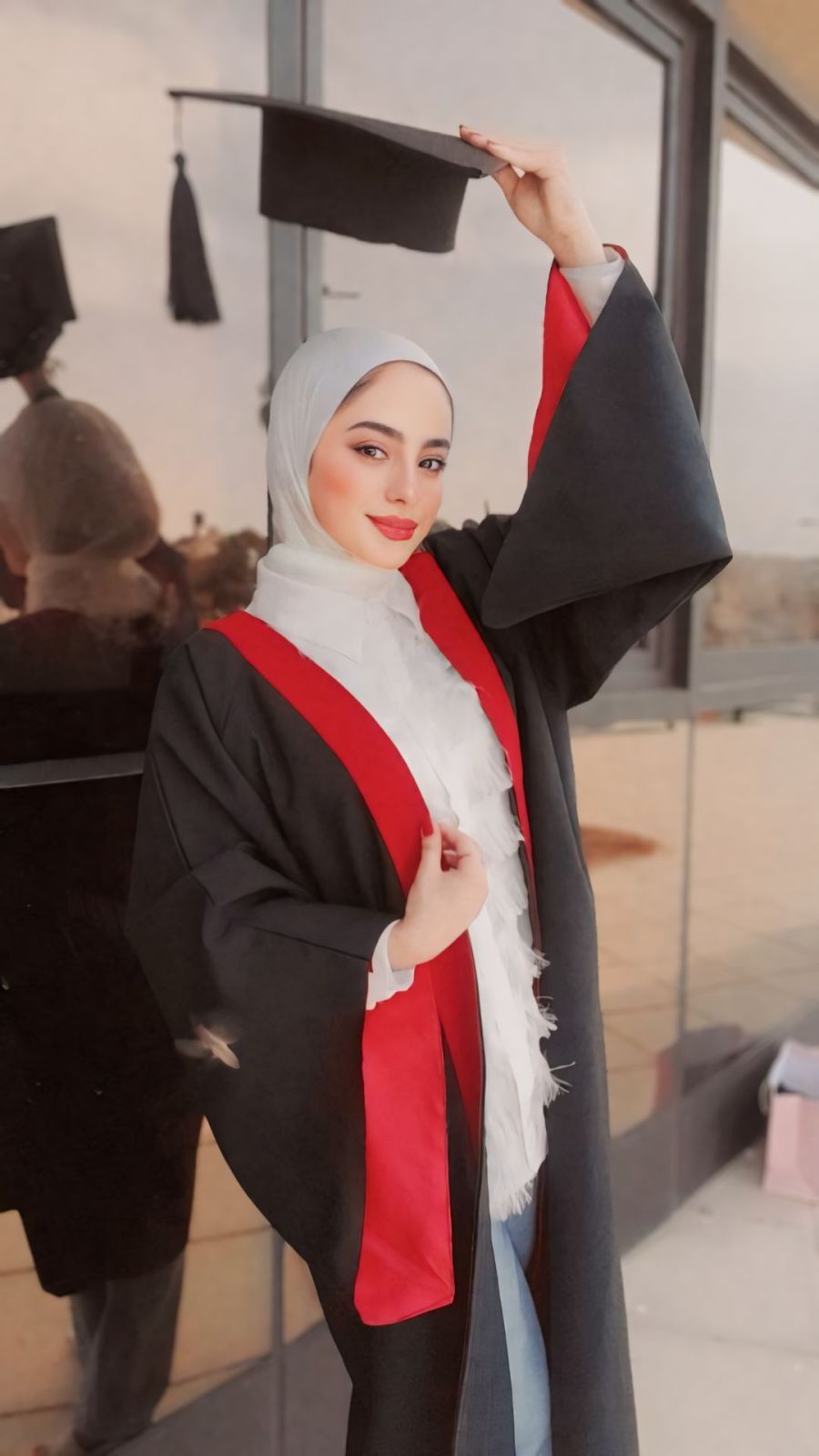 أسيل الغويري.. مبارك الـ ٩٧٠٤ بالتوجيهي