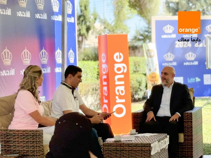 أورنج الأردن تشارك أوائل التوجيهي نجاحهم