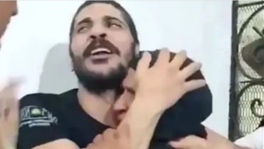 أم تنازلت عن دم ابنها وحضنت