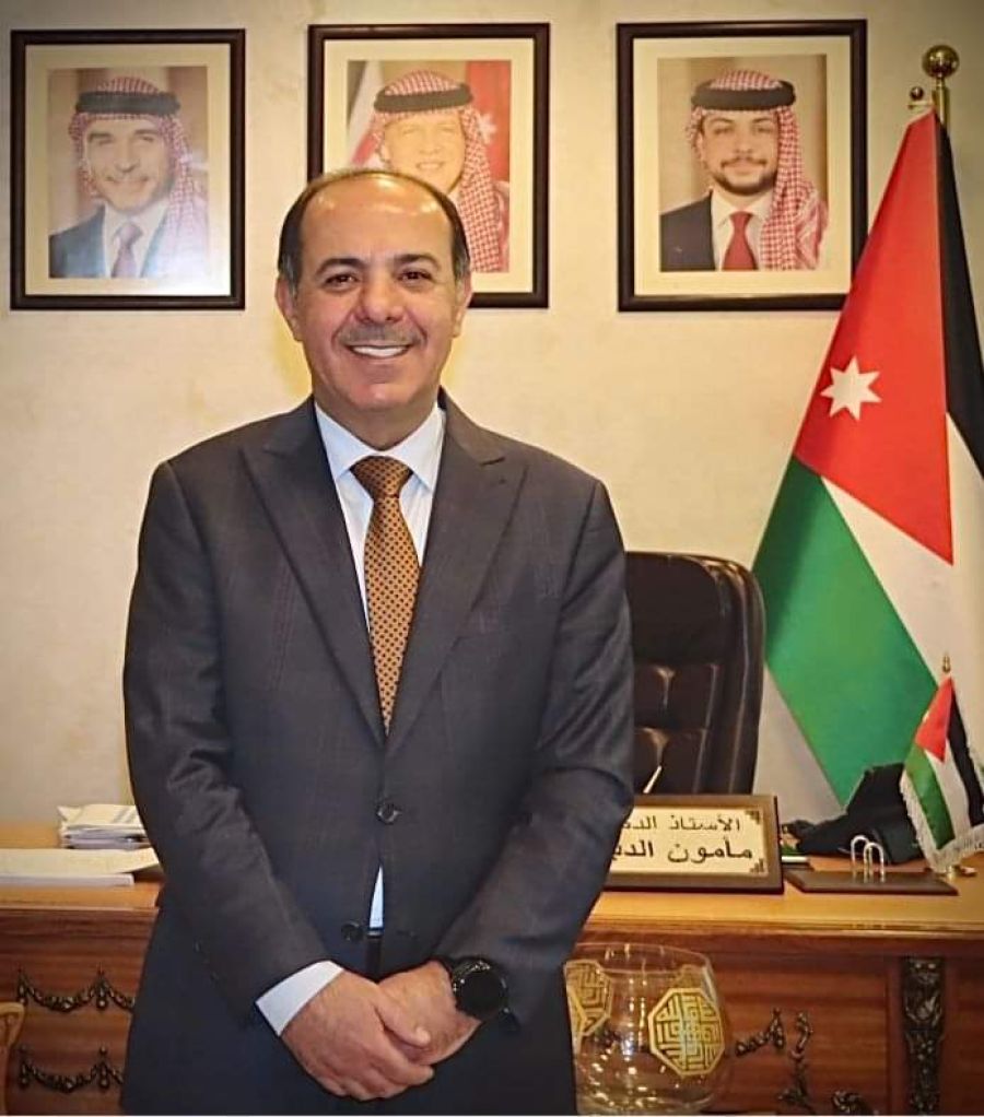 عمان الأهلية تهنئ أ.د. الدبعي بتجديد