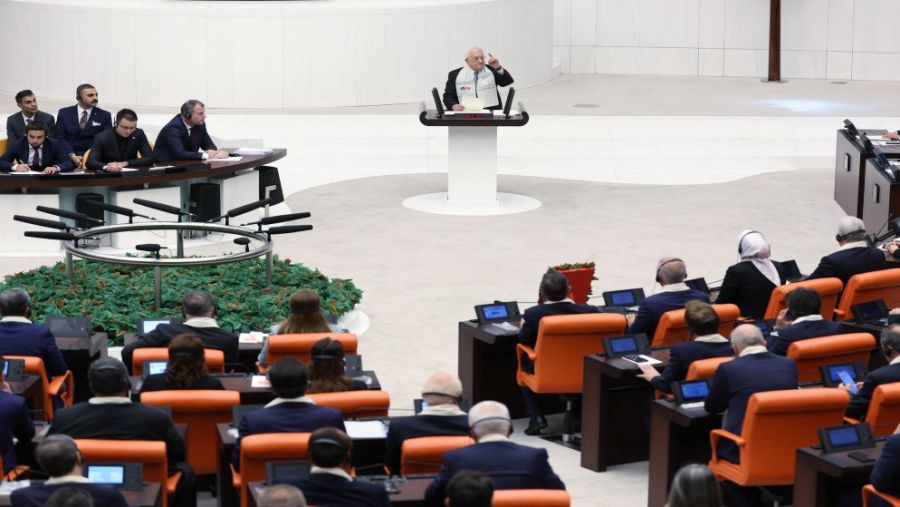 عباس يقول إنه قرر الذهاب إلى