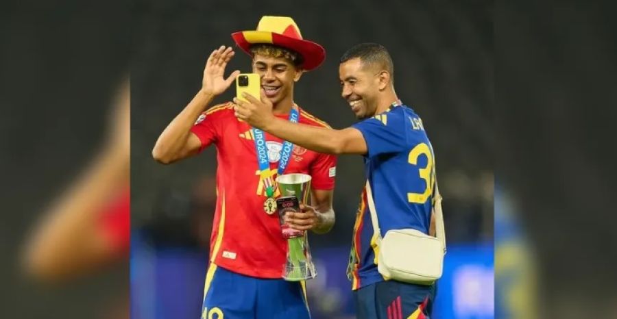 تطورات جديدة بعد حادث طعن والد