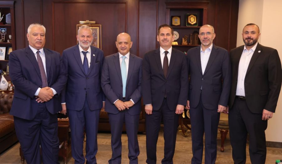 الحاج توفيق يؤكد أهمية توسيع علاقات