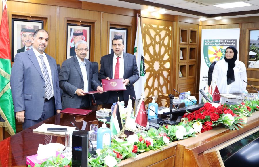 البلقاء التطبيقية توقع اتفاقية العطاء الخاص