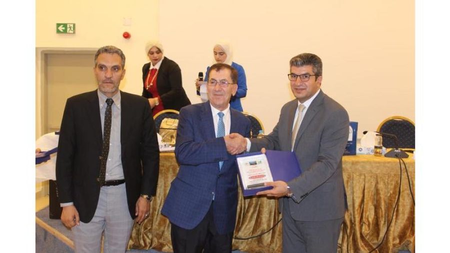 المقطش يرعى ندوة تحديات المناهج وأساليب