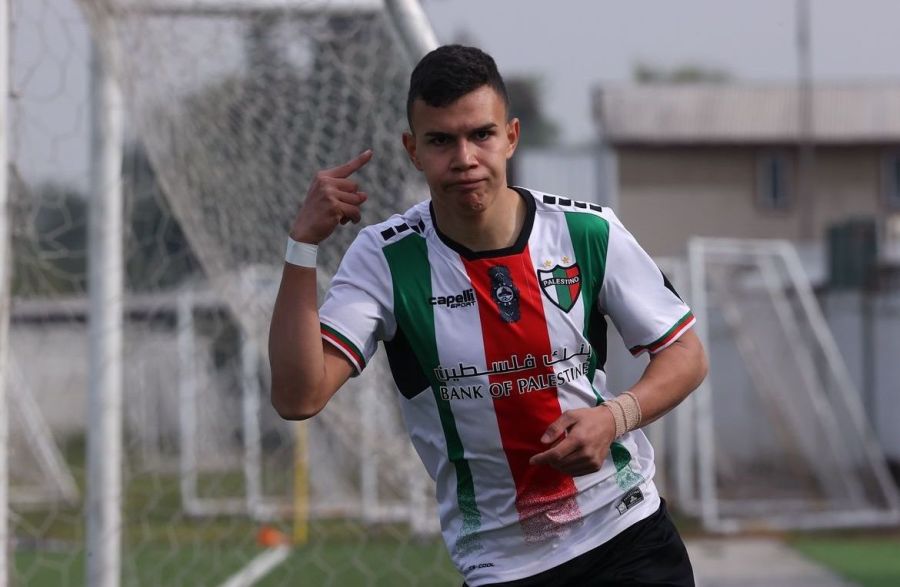 الطيور المهاجرة.. هل يمثل أليخاندرو هلس