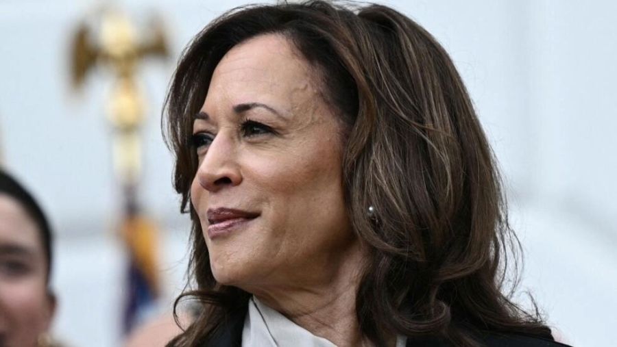 هاريس تقبل ترشيح الحزب الديموقراطي لخوض