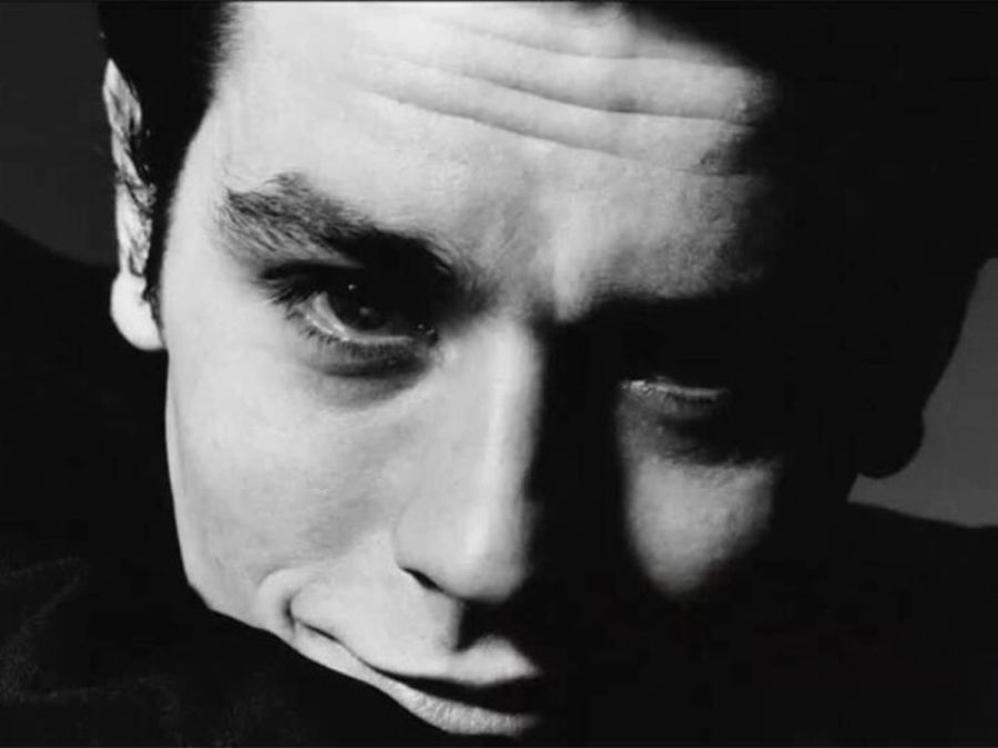 لماذا رفض آلان ديلون المشاركة في