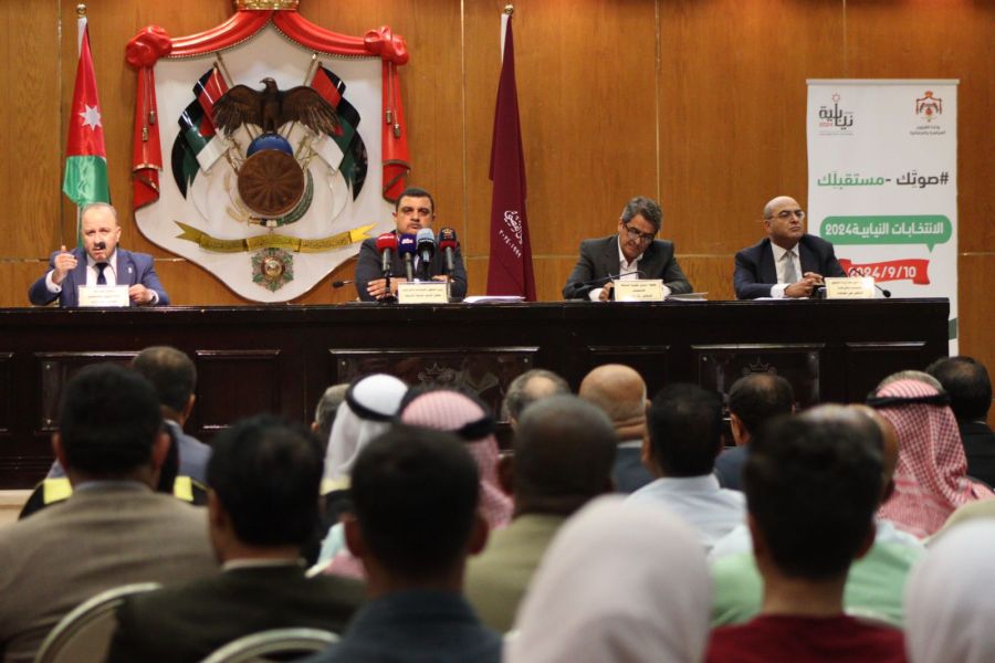 الشؤون الفلسطينية تنظم لقاء بين الخريشة