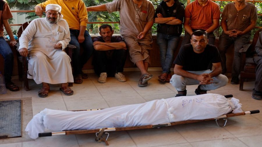 30 شهيدا في مجزرتين إسرائيليتين على