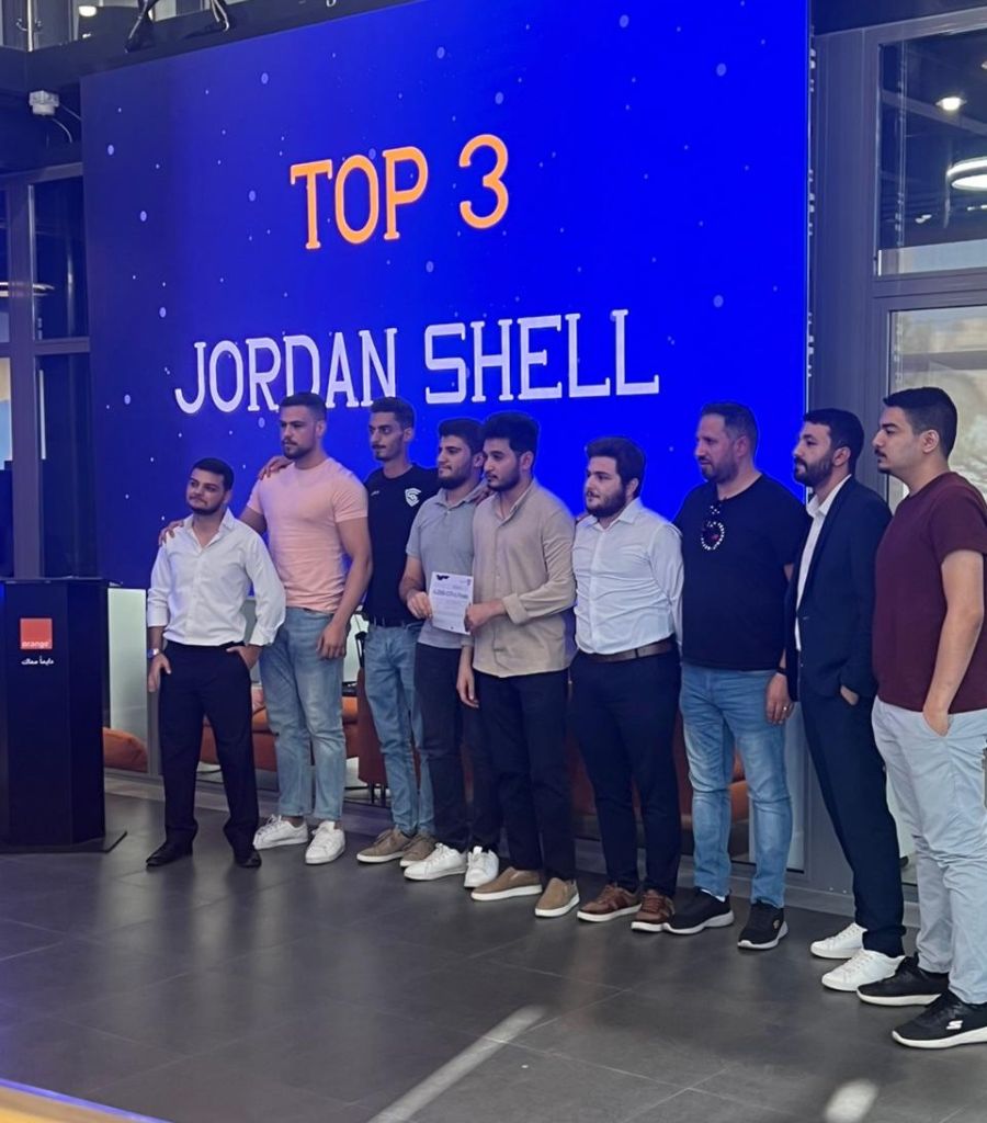 التطبيقية تحتل المركز الأول والثالث في