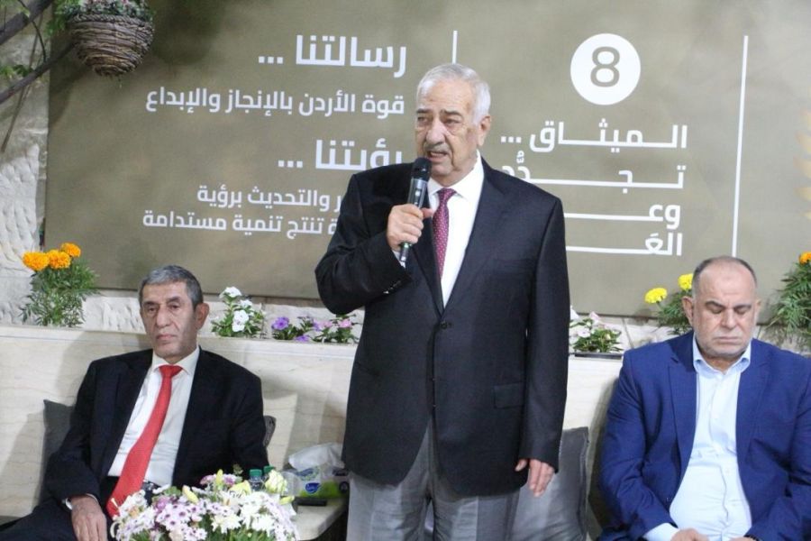 الميثاق الوطني يناقش قضايا التجار والصناعيين