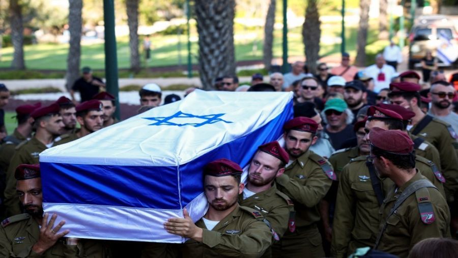 مقتل جندي إسرائيلي وإصابة آخرين في