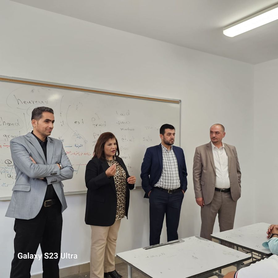 العجارمة تتفقد مدرسة الفاروق الثانوية المهنية