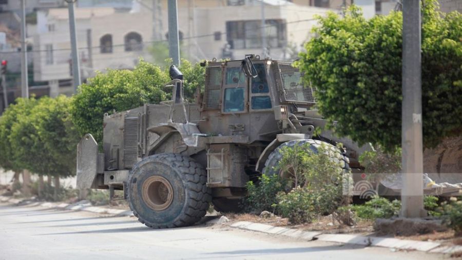 الاحتلال يواصل عدوانه على طولكرم وسط