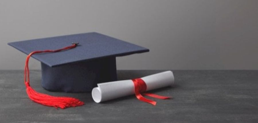 رهف الخلايله.. مبارك البكالوريوس