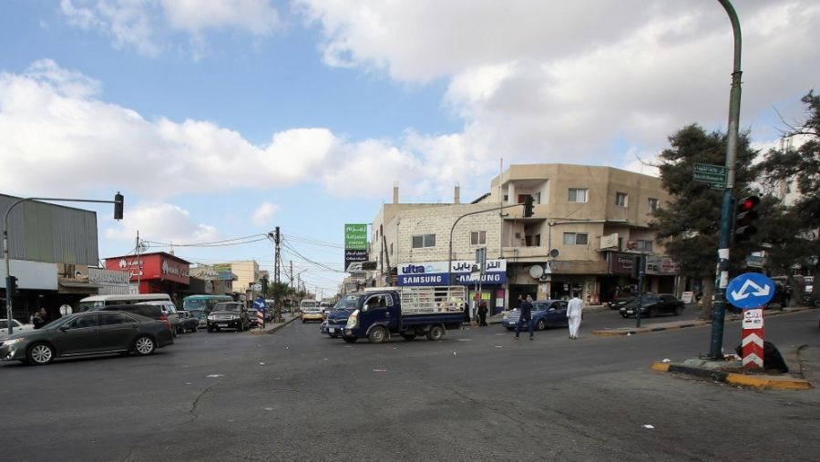 حملة لإزالة الاعتداءات على الطرق والأرصفة