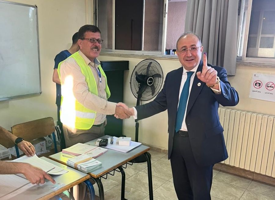 الساعة 7.. نفاع أول الأمناء العامين