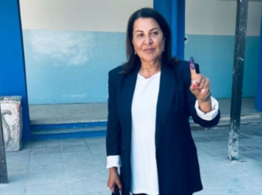 العين خولة العرموطي تدلي بصوتها