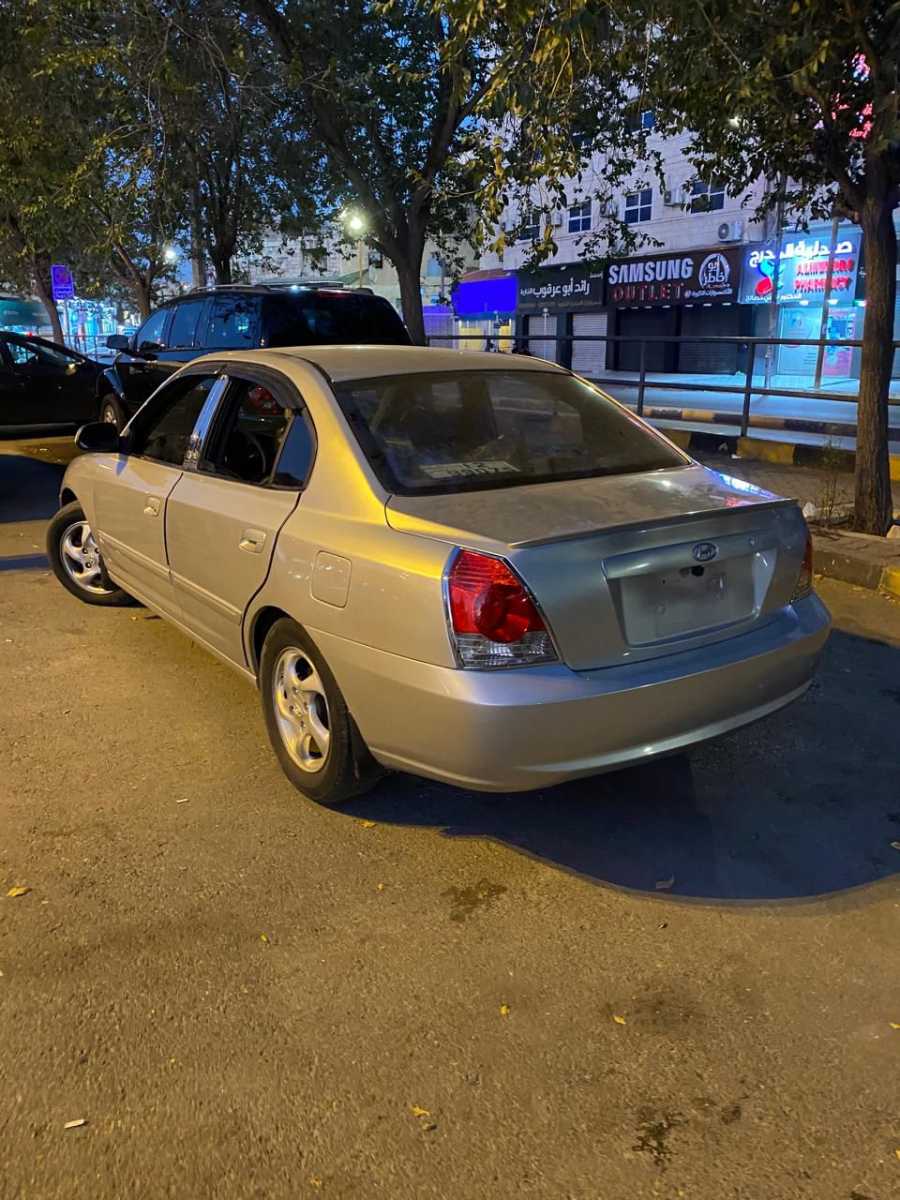 الأمن يضبط مركبات وأسلحة قبل استخدامها