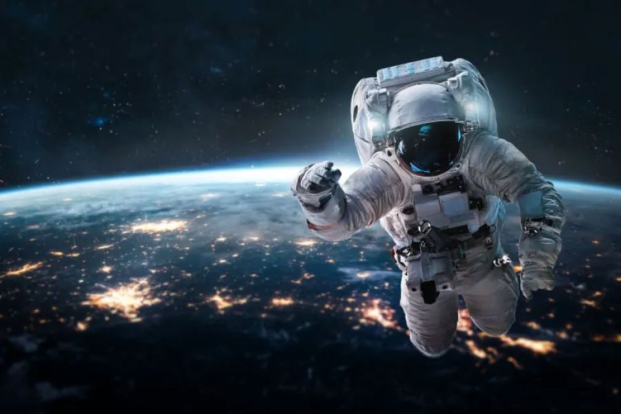 سبايس إكس تبدأ أول تجوال في