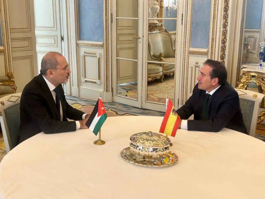 الصفدي يجري مباحثات مع نظيره الإسباني