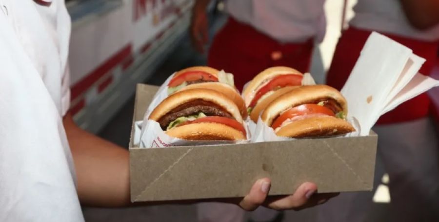 قرار بريطاني صارم للحد من سمنة