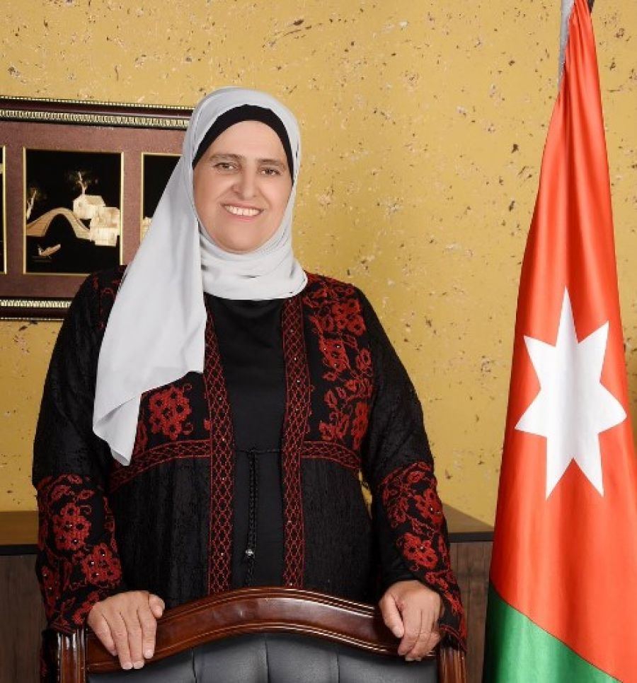 الصحفية موزه فريحات توجه رسالة شكر