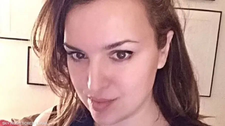 غامضة وتخفي طبيعة عملها.. ماذا تعرف