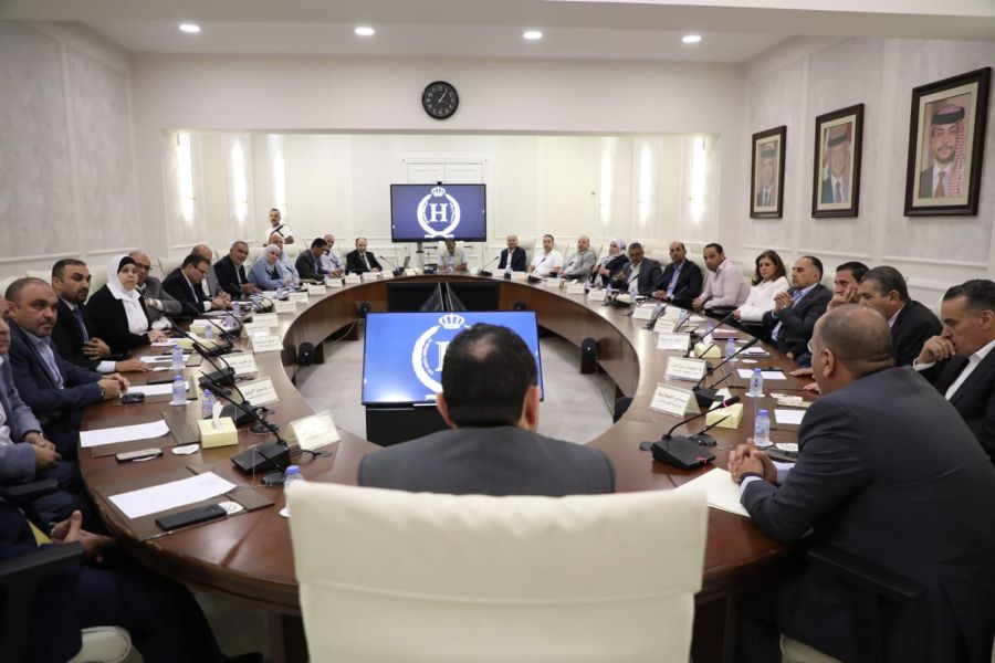 الشديفات: أولوية عملنا ترجمة التوجيهات الملكية