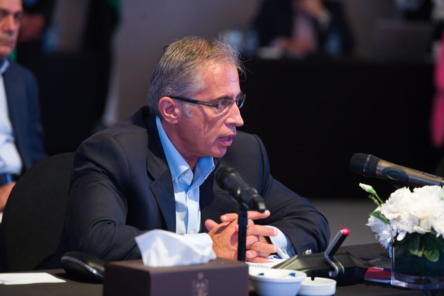 حسان للوزراء والأمناء العامين: من لا