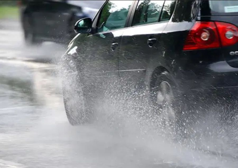 الدوريات الخارجية تحذر سالكي طريق العدسية