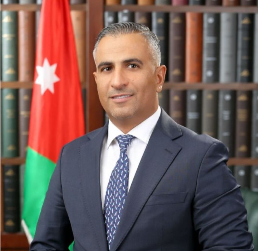 الدكتور صقر الفايز.. مبارك الدكتوراه