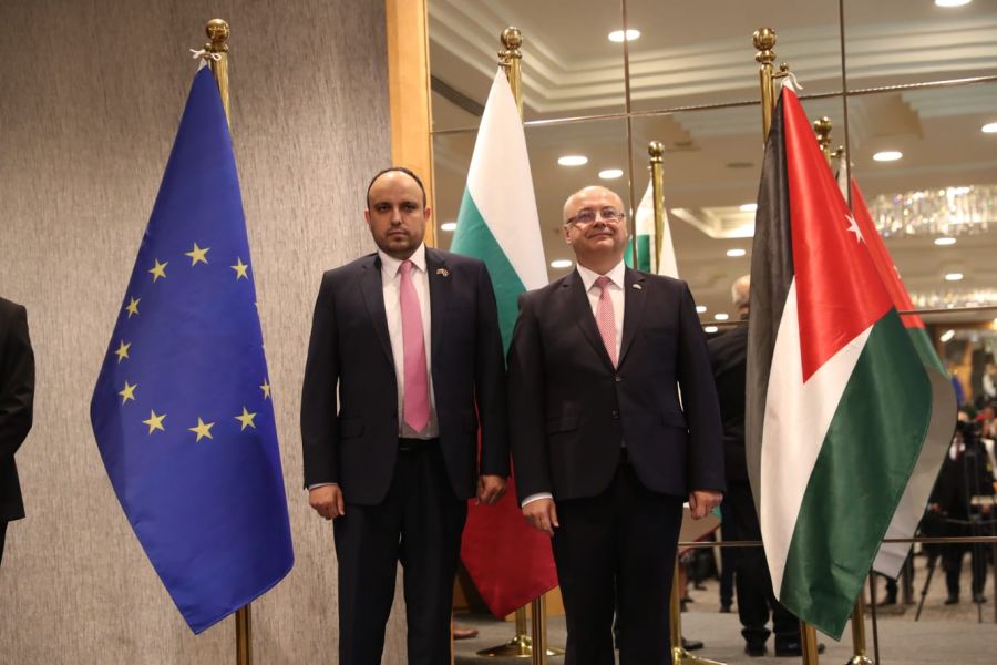 وزير الشباب يشارك في احتفال سفارة