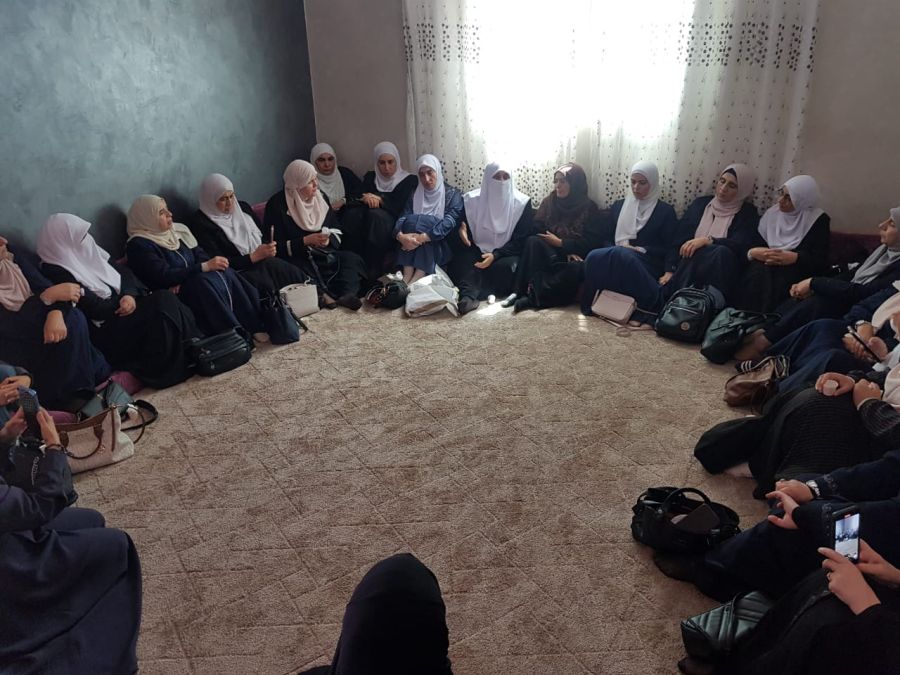 وفد برلمانيات ونقابيات العمل الاسلامي يقدمن