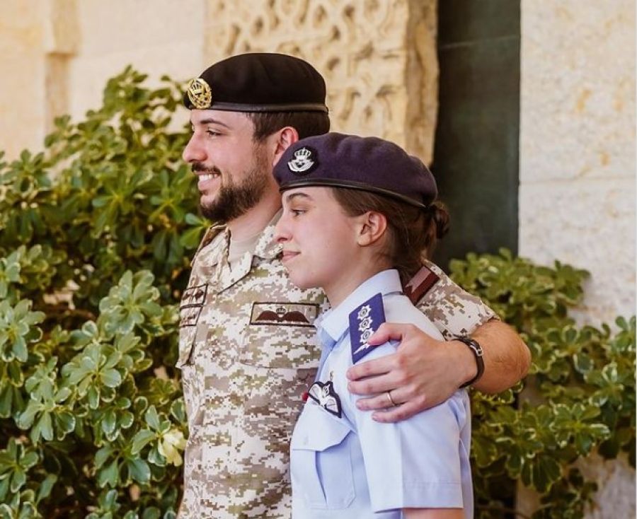 ولي العهد للأميرة سلمى: فخور بطموحك