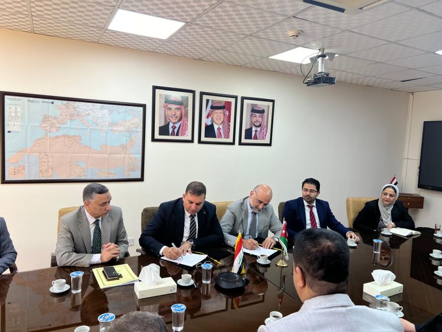 الأردن والعراق يوقعان التعديل الثاني لعقد