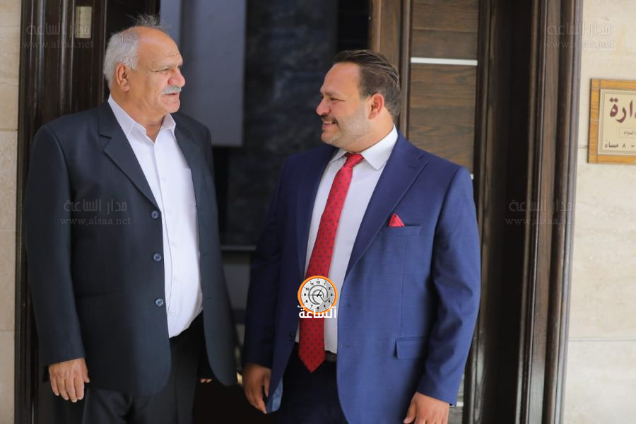 أفراح أبناء أبو جلال والعيساوي بزفاف..