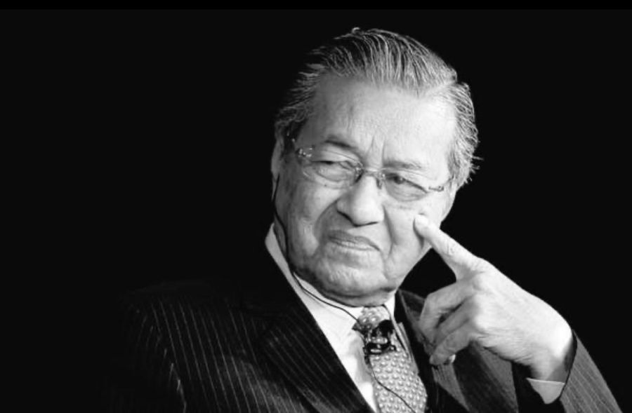 وفاة مهاتير محمد قائد النهضة الماليزية